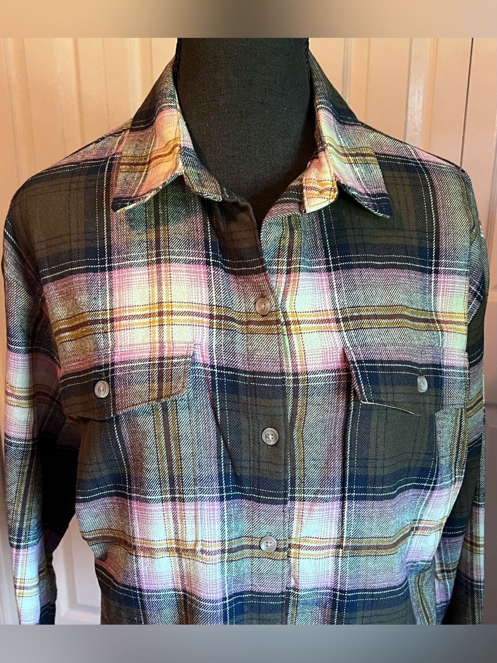 Old Navy Plaid Button-Down Shirt Women’s Size Medium Rustic Fall Gorpcore - Picture 4 of 12